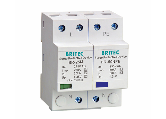Loại 1 + 2 + 3 Bảo vệ sóng thermoplastic SPD Báo trói sét 25kA